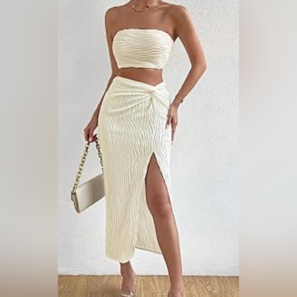 Elegant Cream Maxi Skirt